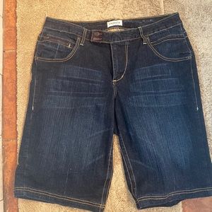 Blue Jean Bermuda shorts